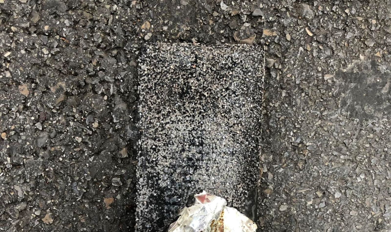 欧洲发生两起iPhone电池爆炸,致1人受伤