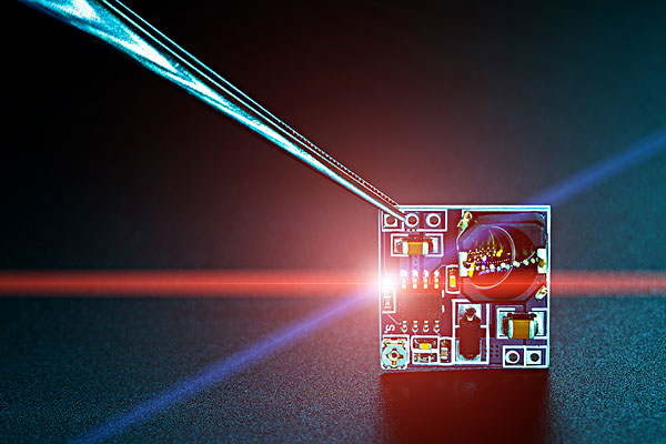 <span style='color:red'>IC Insights</span>：美国仍主导全球芯片市场，份额超50%