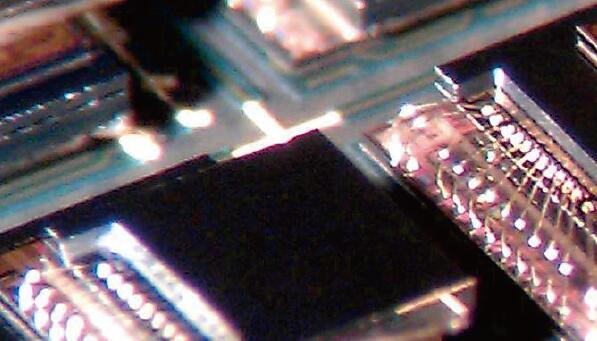 国内MEMS与国际先进水平差距明显，产业面临三大问题