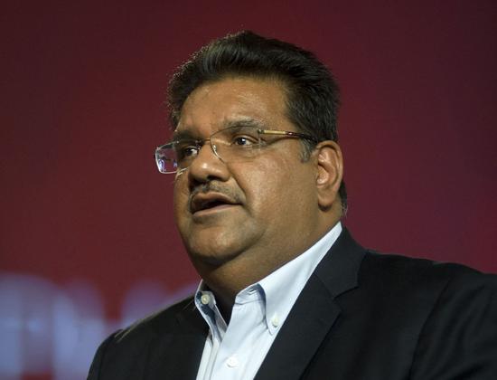 7nm工艺延期推出<span style='color:red'>股价</span>暴跌，英特尔解雇总工程师